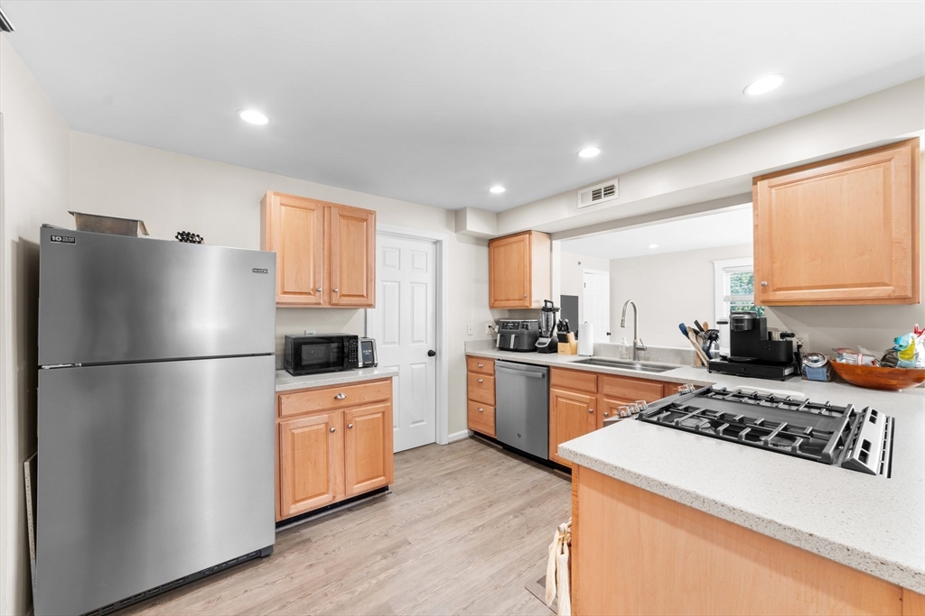 743 Main St # 2