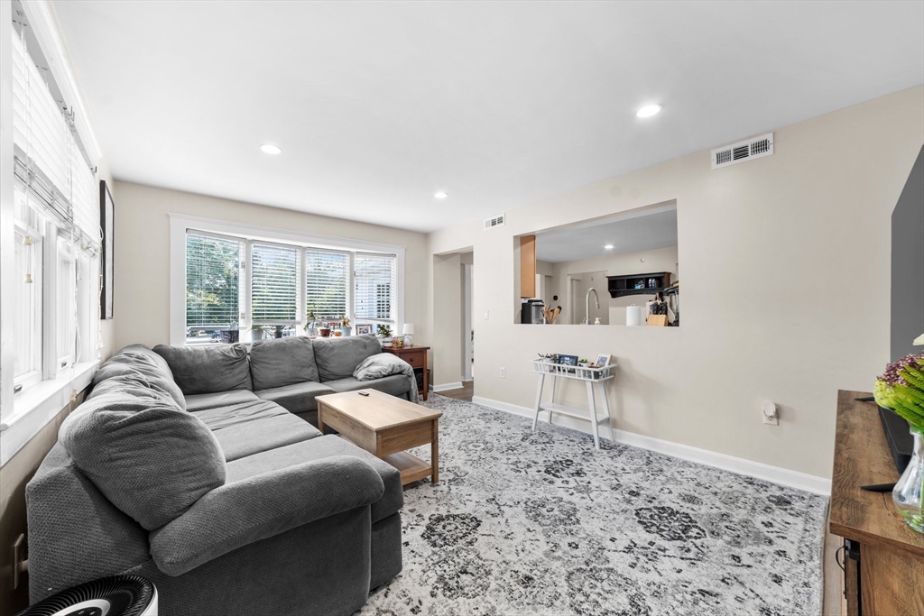 743 Main St # 2