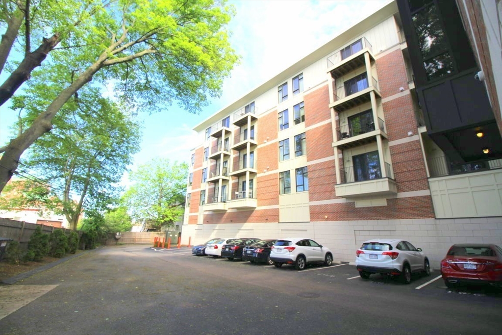 533 Cambridge Street # 112