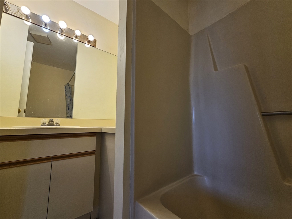 90 Quincy Shore Drive Unit: 414