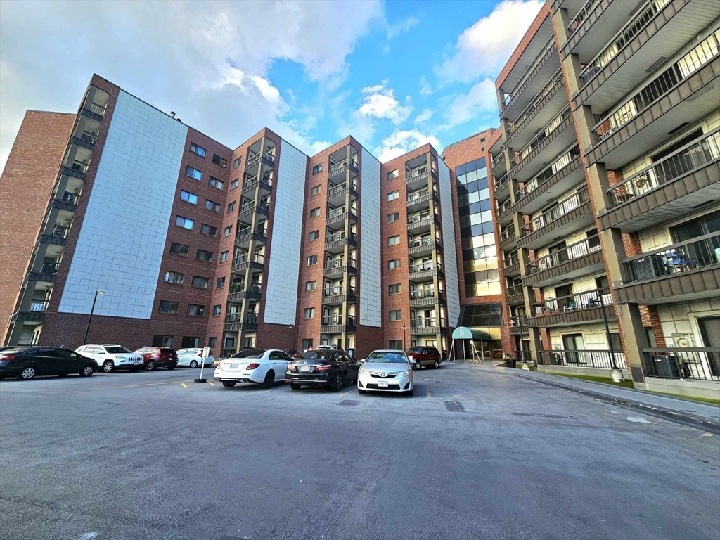 90 Quincy Shore Drive Unit: 414
