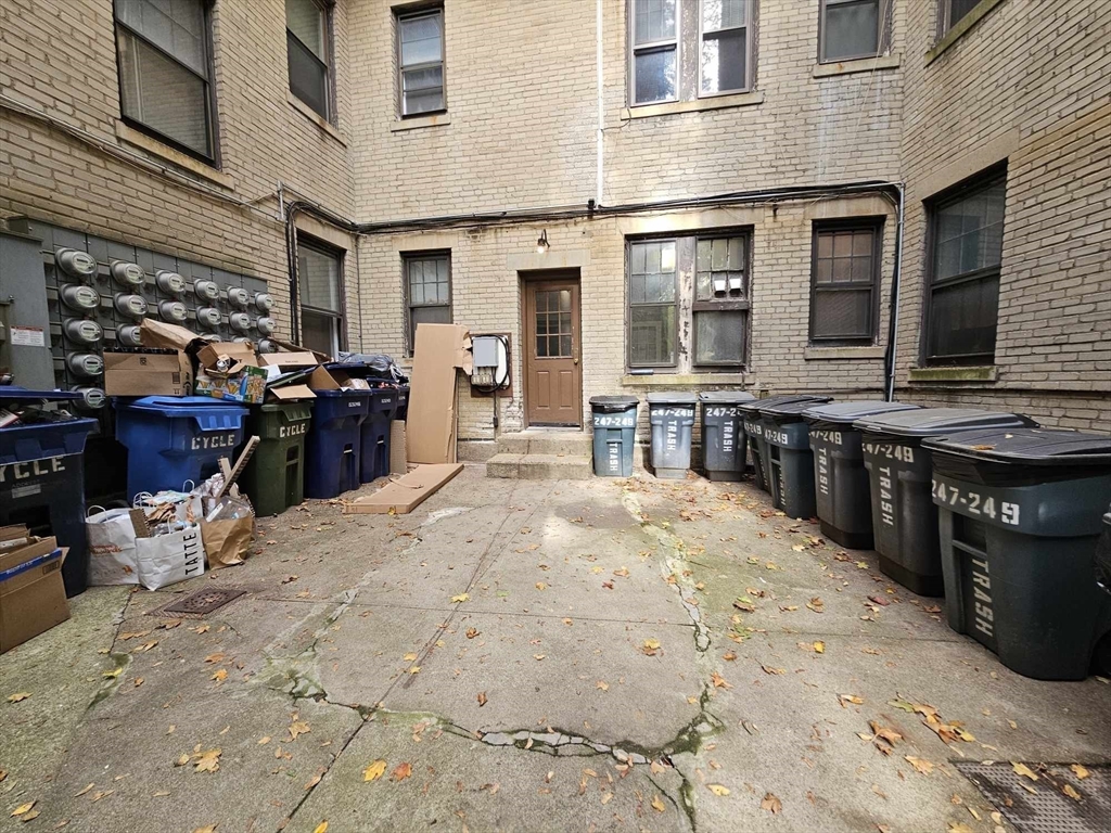 249 Chestnut Hill Ave # 31