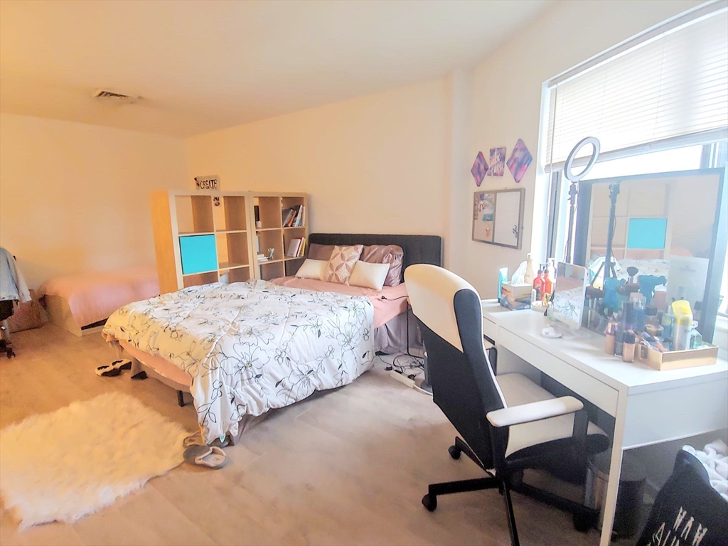 90 Quincy Shore Drive Unit: 205