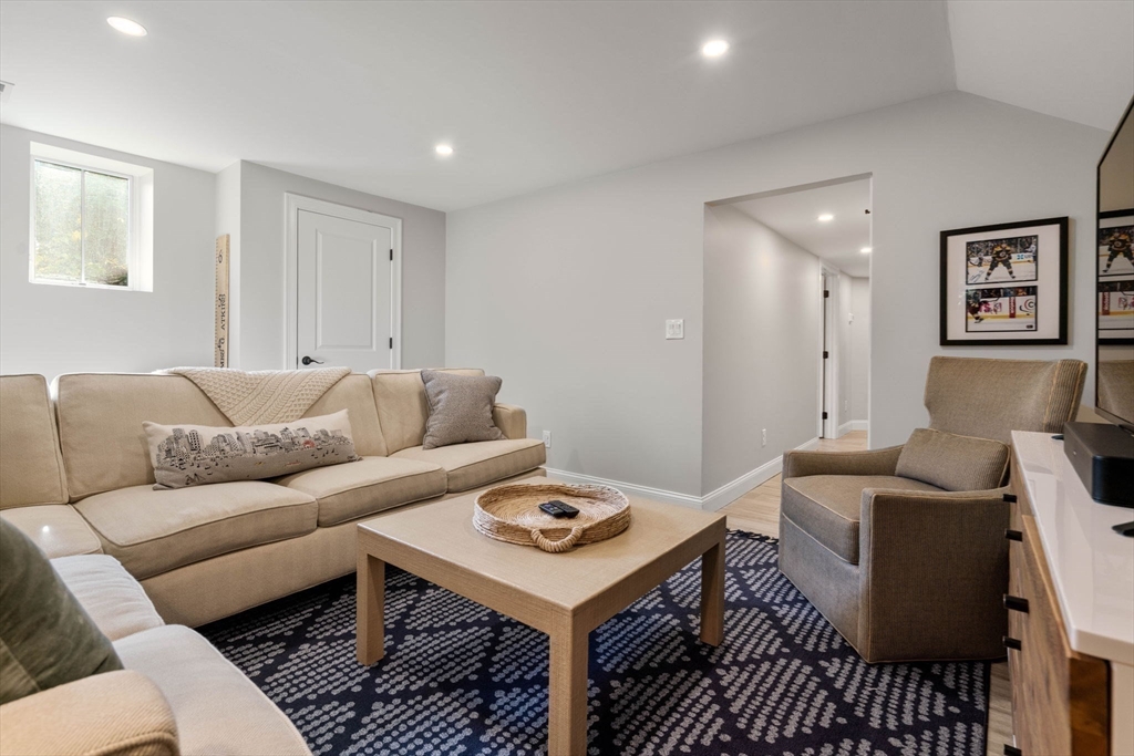35 Algonquin Road # 35