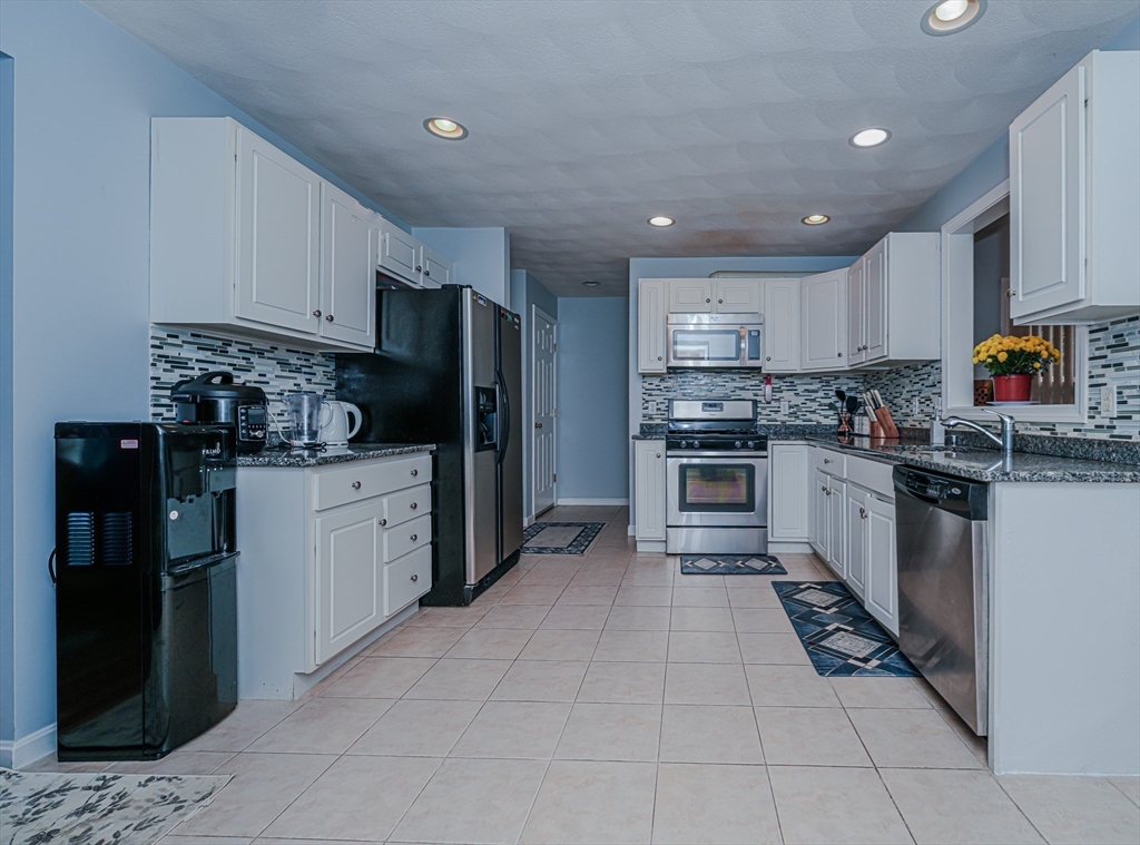 118 Granville Ave # 118