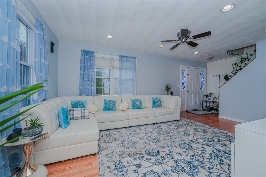 118 Granville Ave # 118