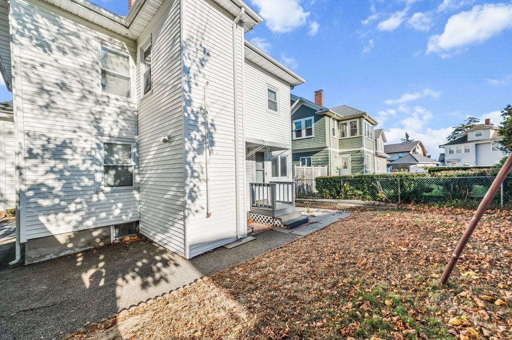 11 Florence St