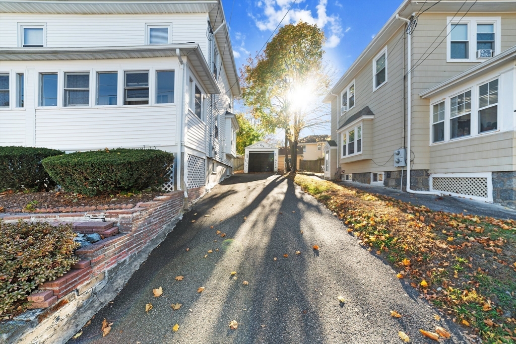 11 Florence St