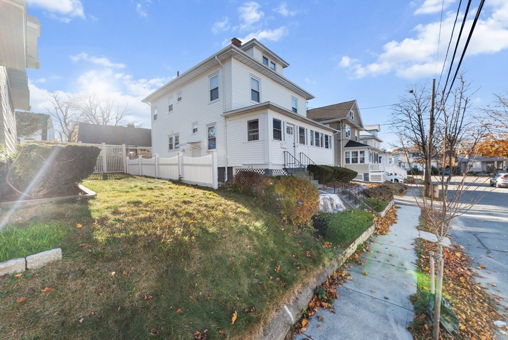 11 Florence St