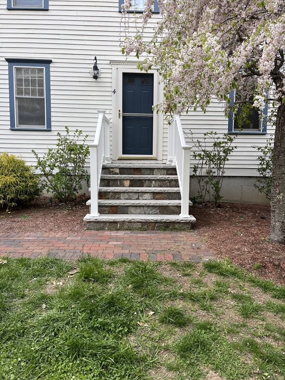 4 Castle Road