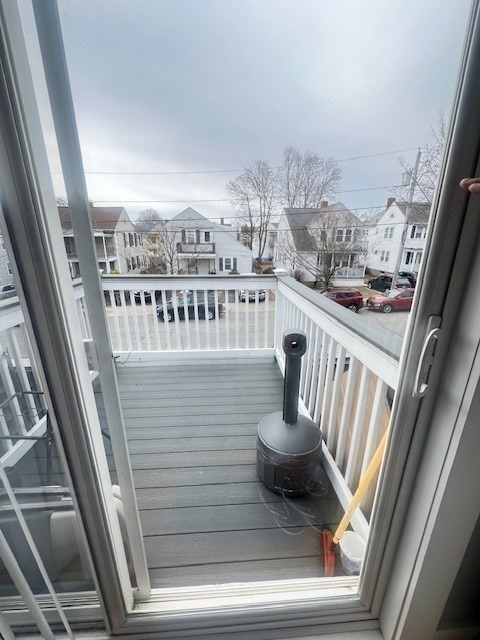 18 Lawn Ave