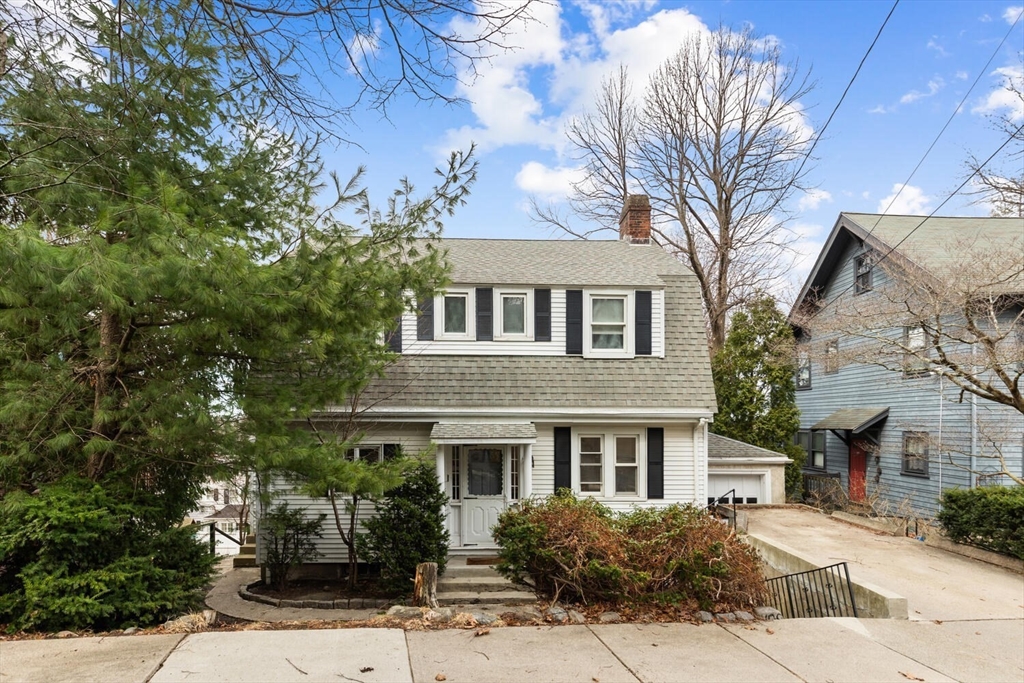 109 Waban Hill Rd N