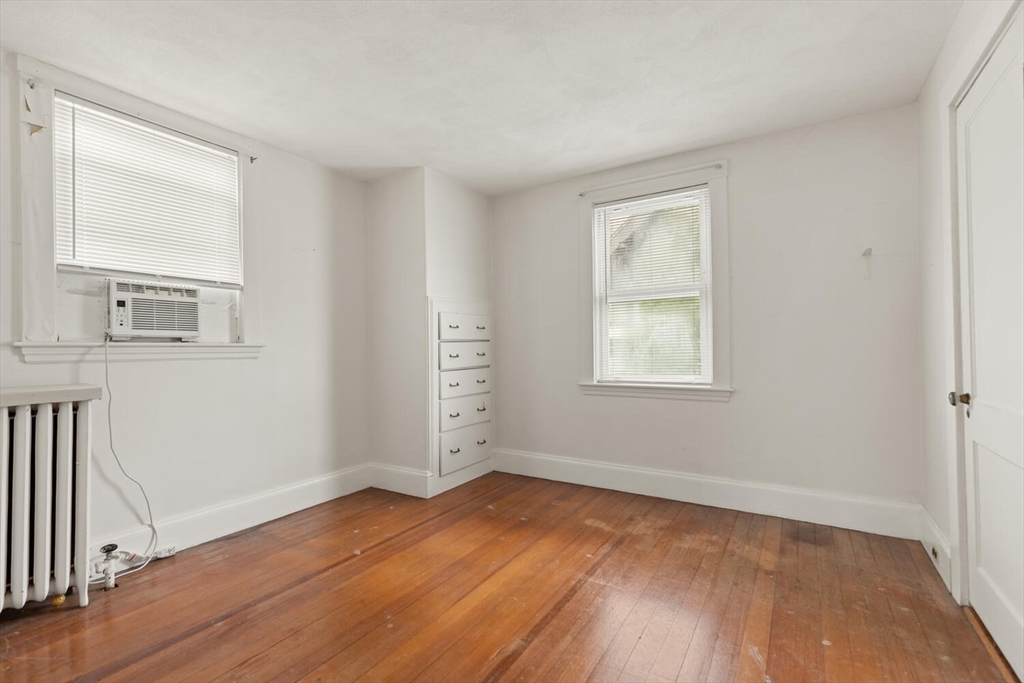 109 Waban Hill Rd N