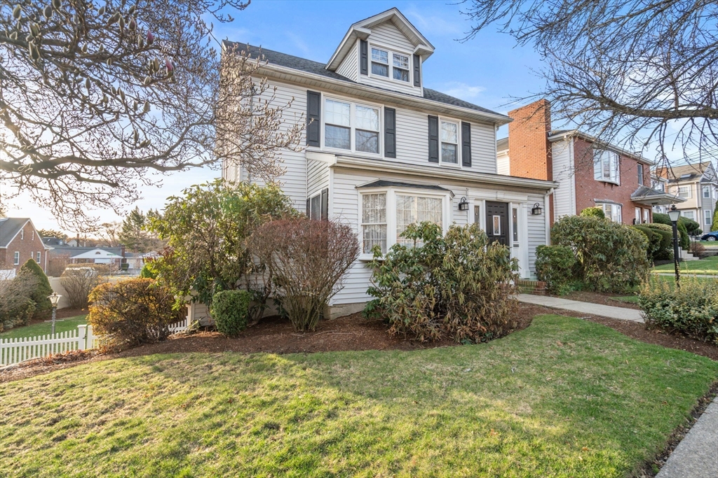 293 Lexington St