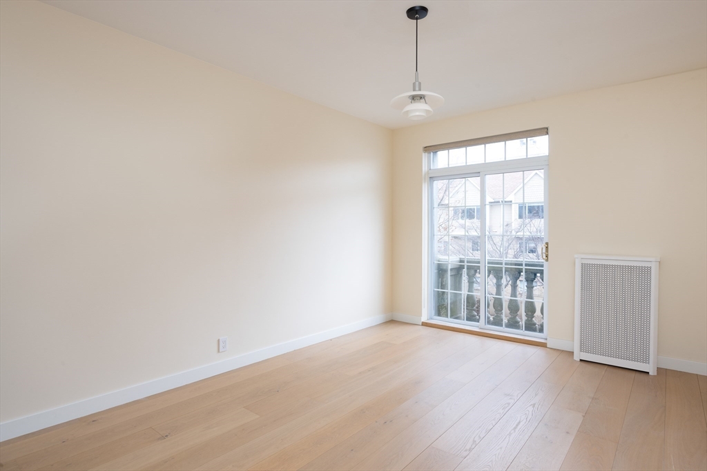 24 John St # 2