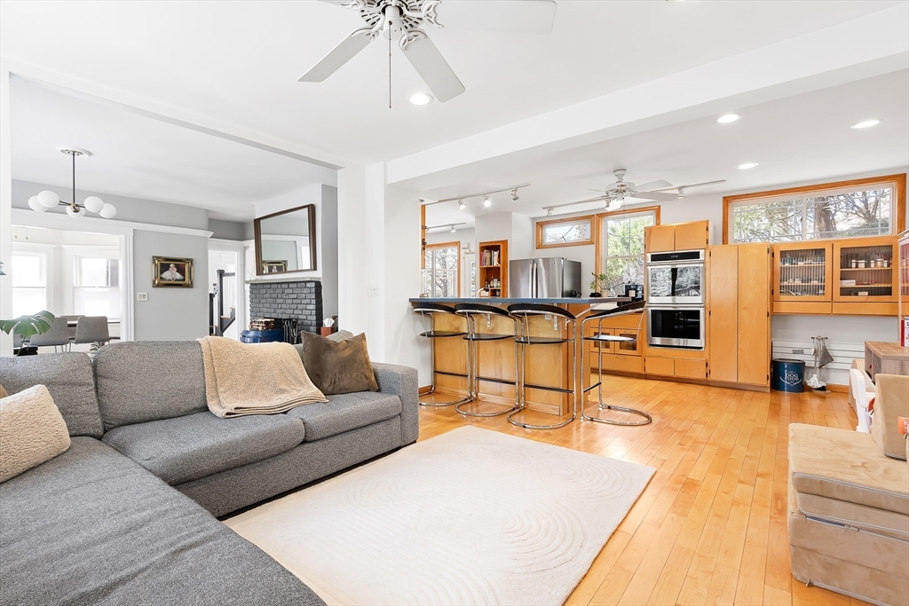 15 Apthorp Rd