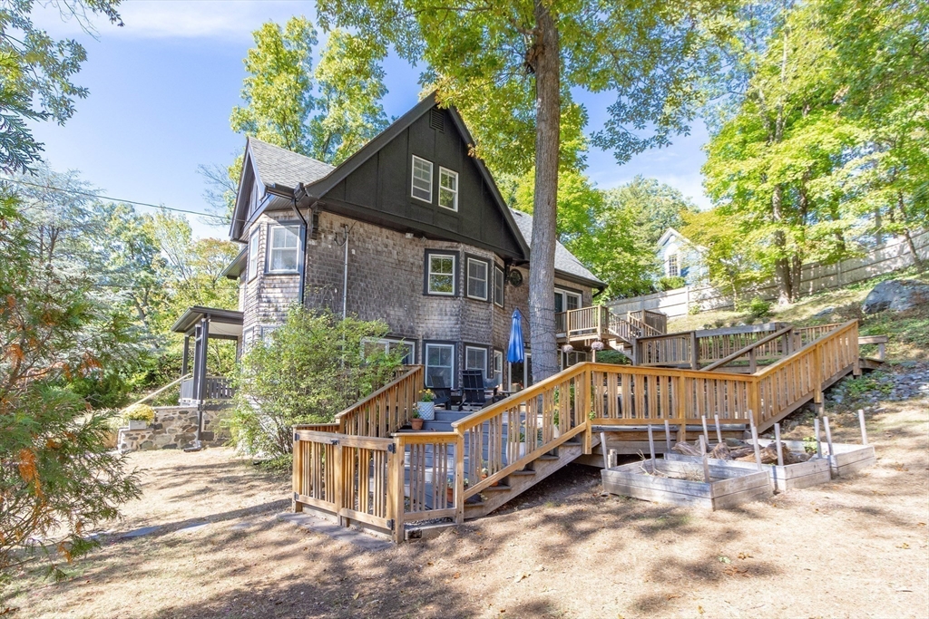 15 Apthorp Rd
