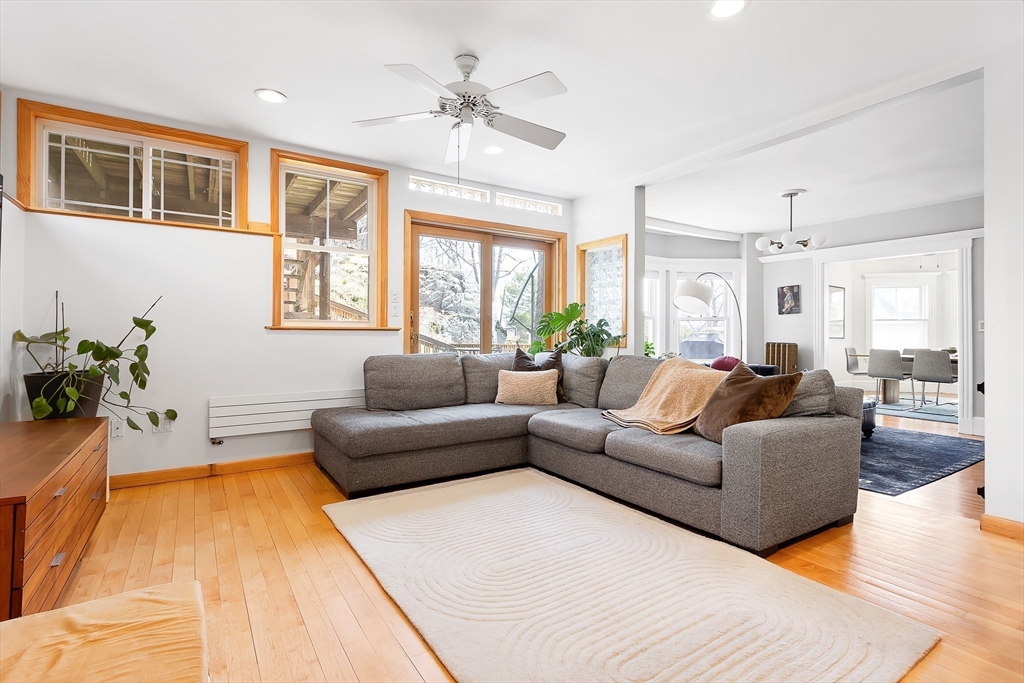 15 Apthorp Rd