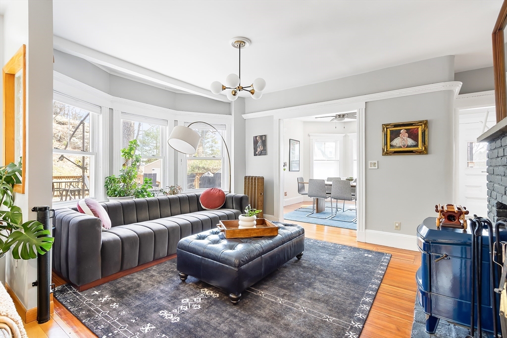 15 Apthorp Rd
