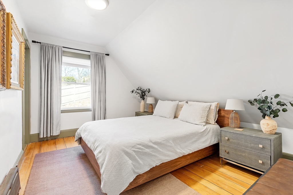 15 Apthorp Rd