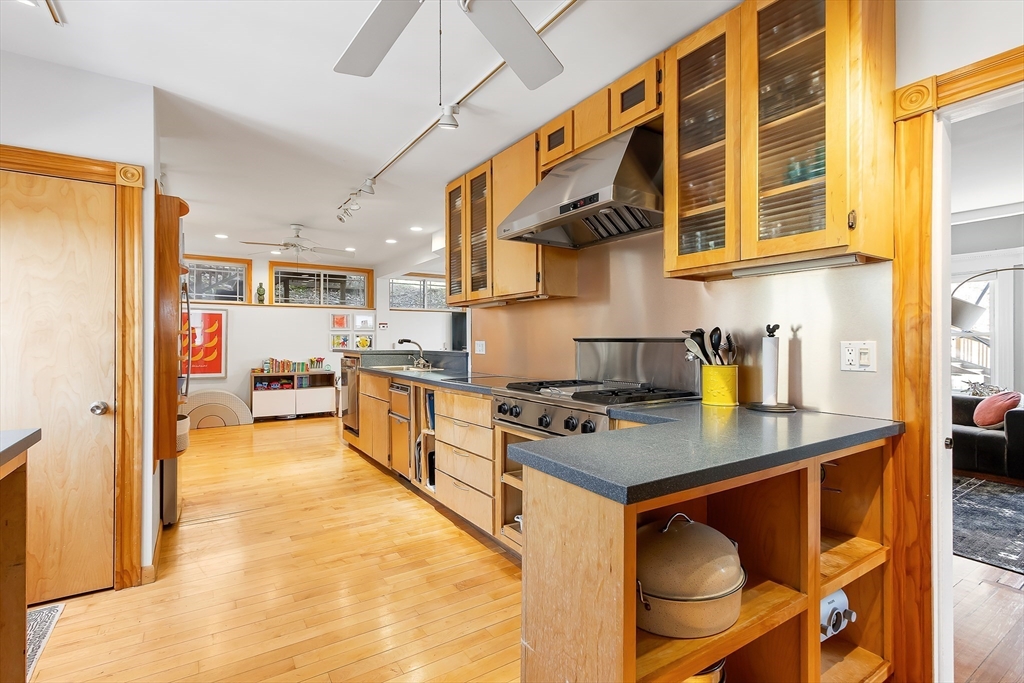 15 Apthorp Rd