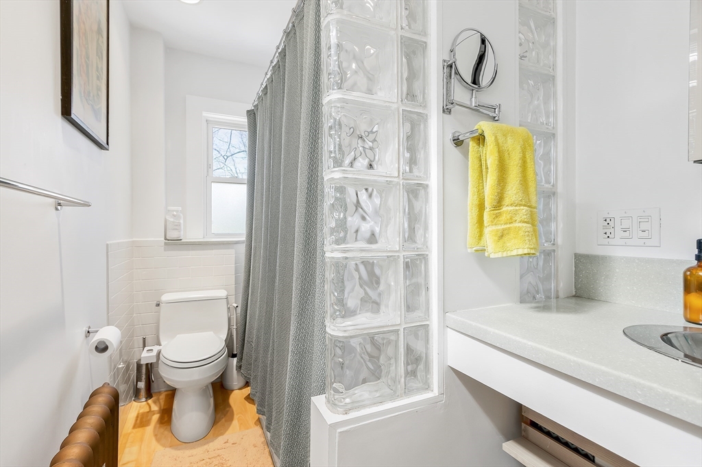 15 Apthorp Rd