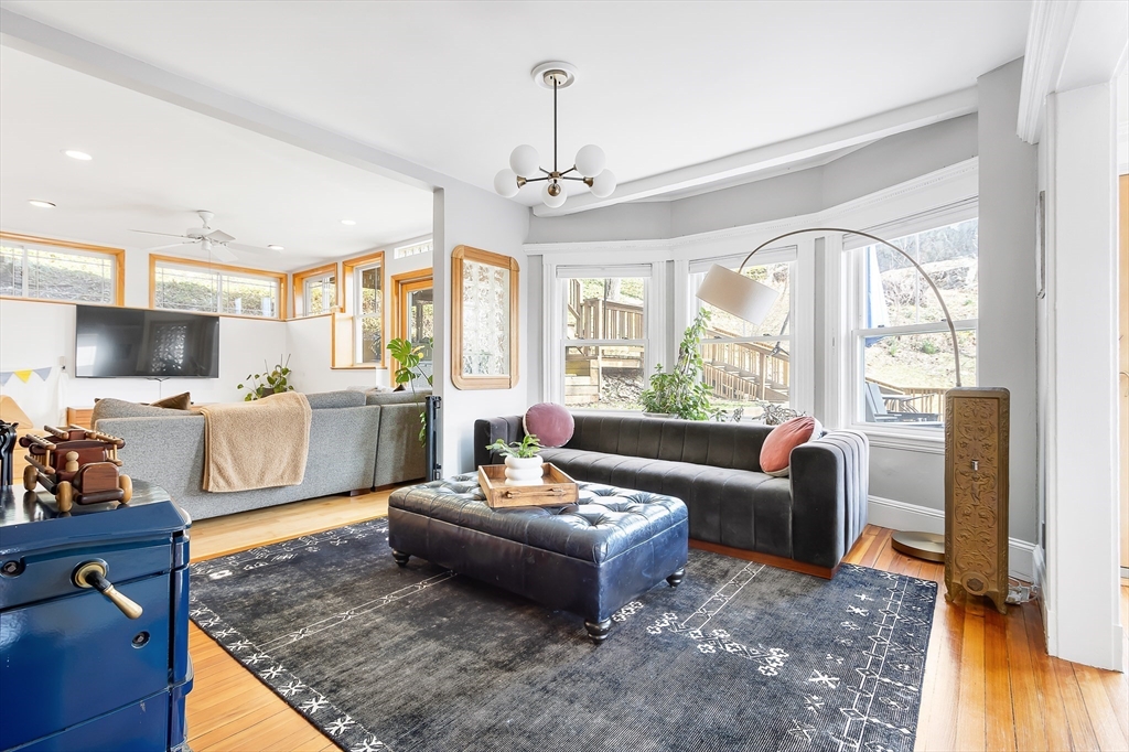 15 Apthorp Rd