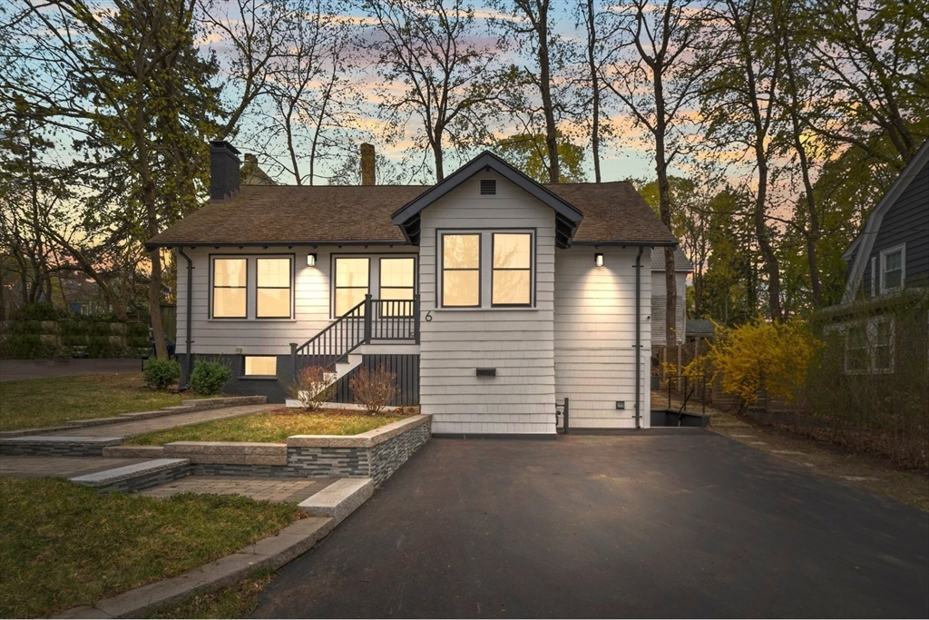 6 Jason Ct