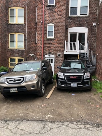 19 Wallingford Unit: Parking