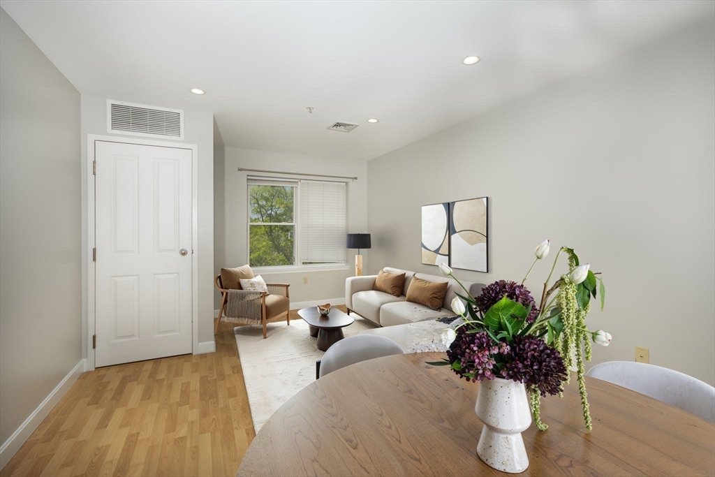 30 Franklin St # 328