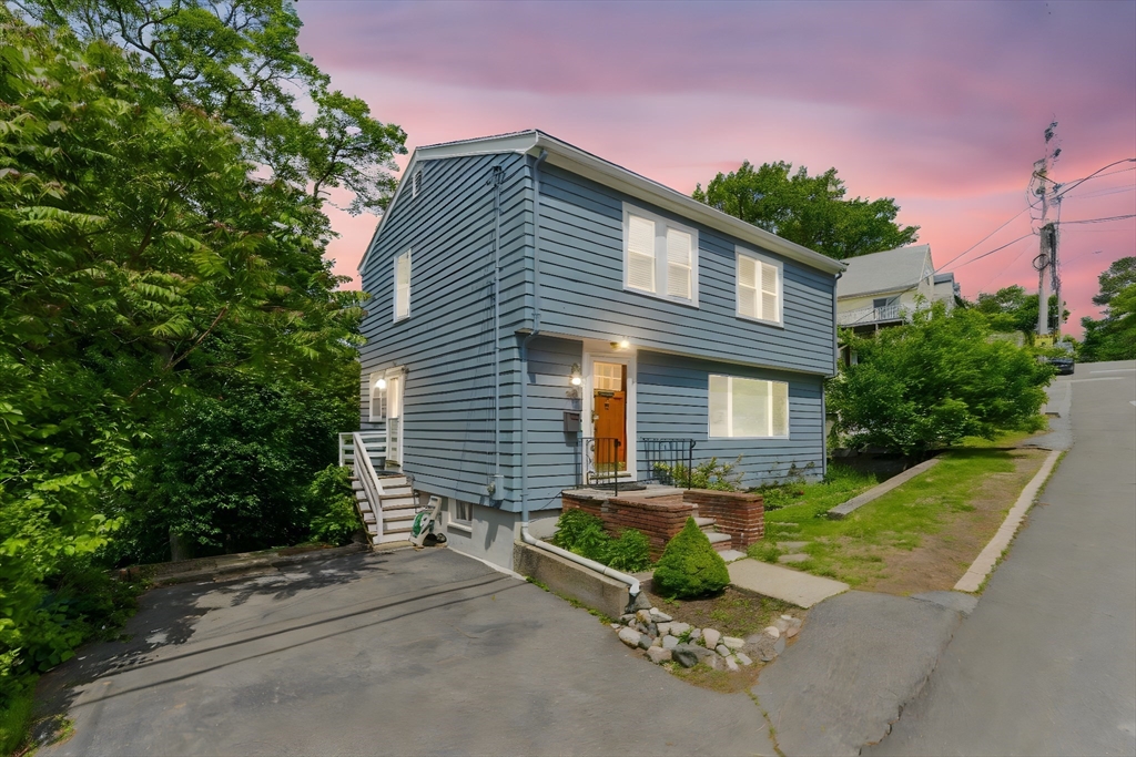 90 Woodland Rd