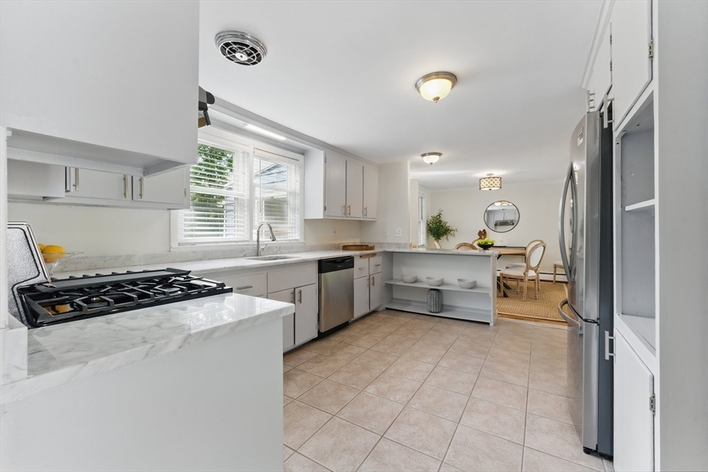 90 Woodland Rd