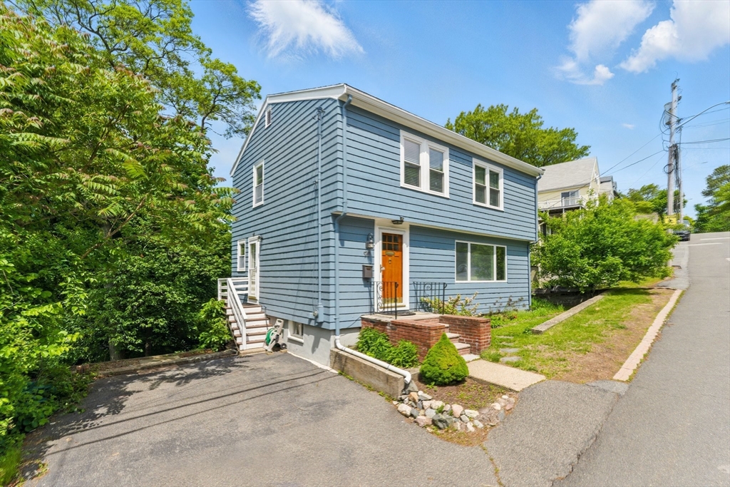 90 Woodland Rd