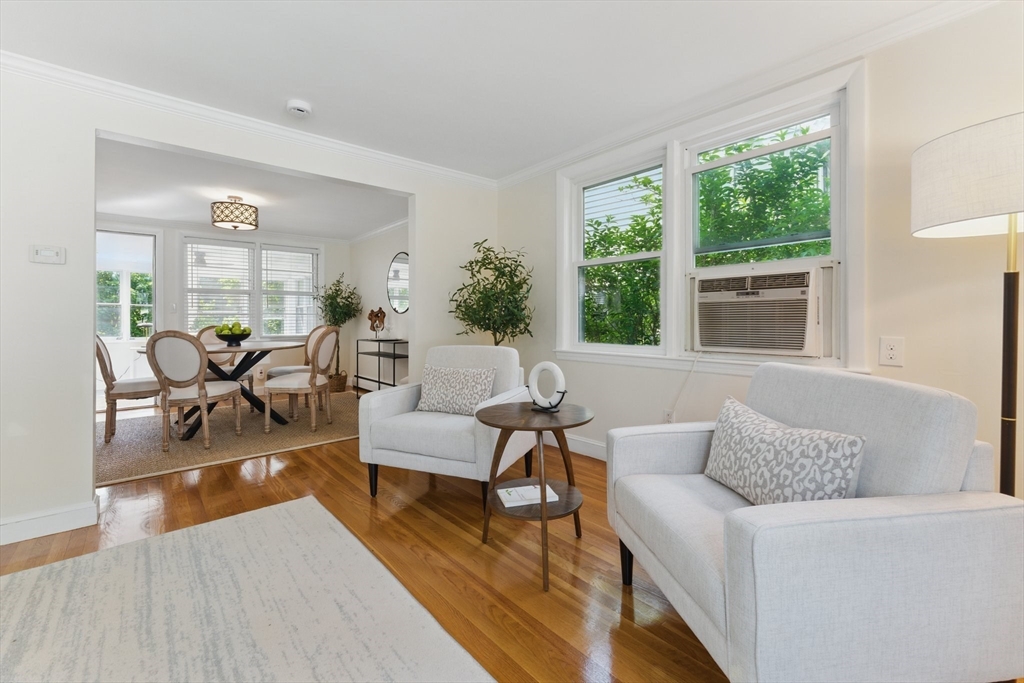 90 Woodland Rd