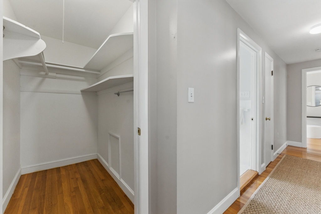 90 Woodland Rd