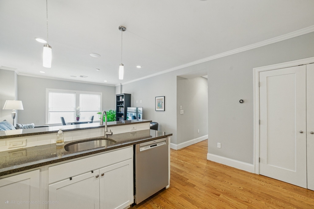 18 Robert St # 6