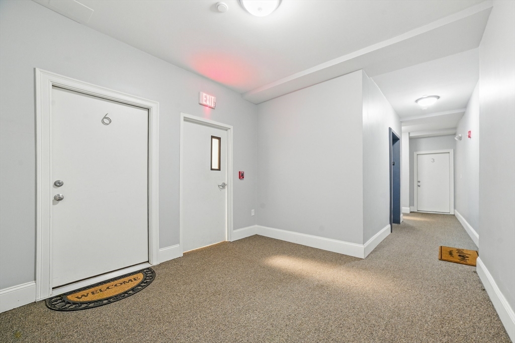 18 Robert St # 6