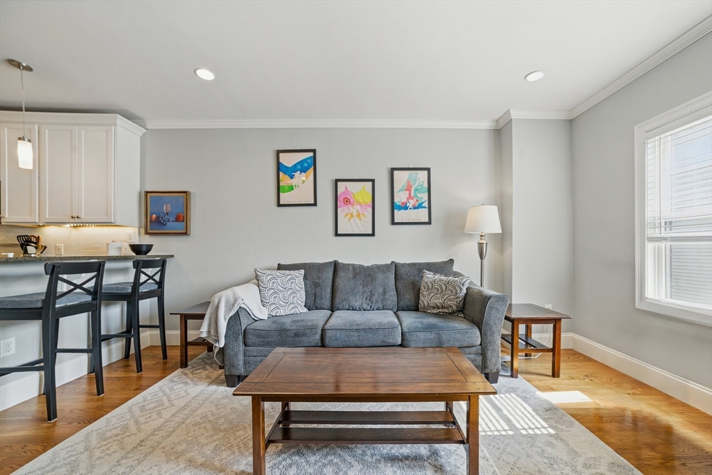 18 Robert St # 6