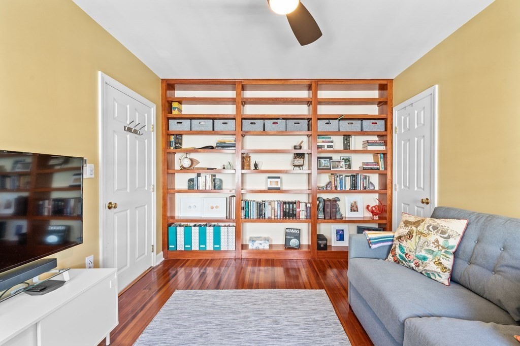 38 Amsden St # 38