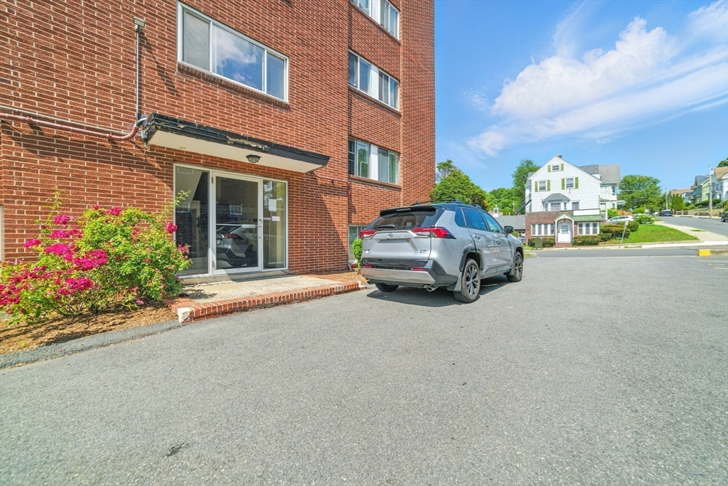 80 Main St # 20