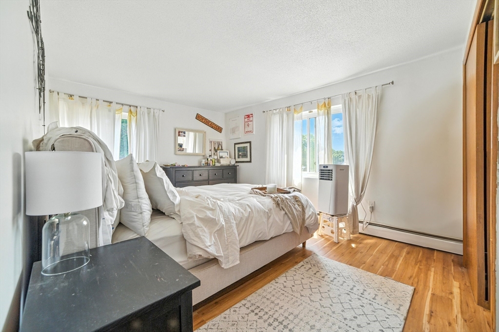 80 Main St # 20