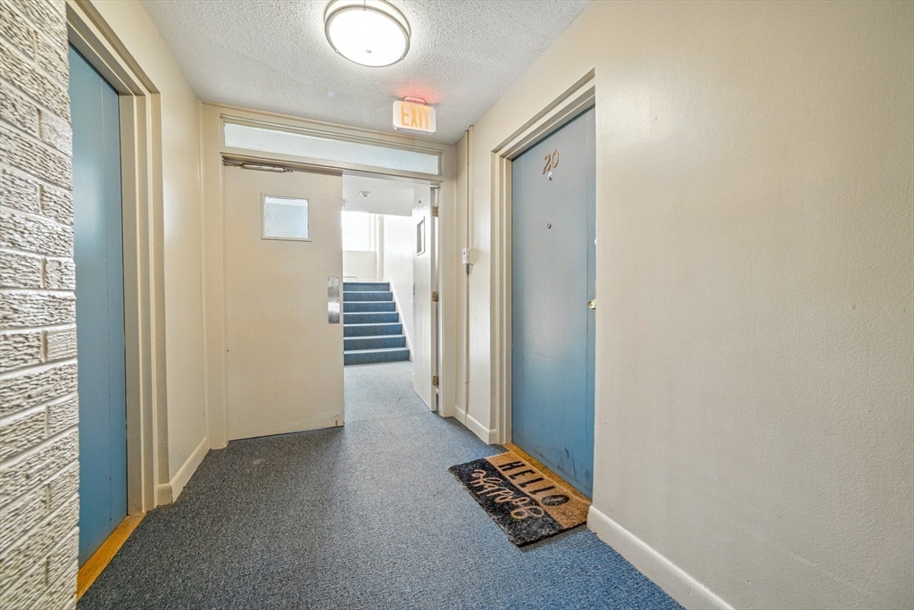 80 Main St # 20