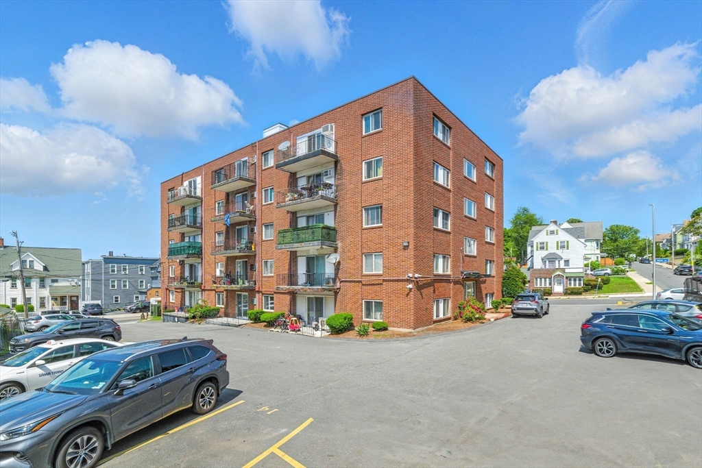80 Main St # 20