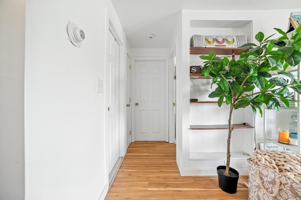 80 Main St # 20