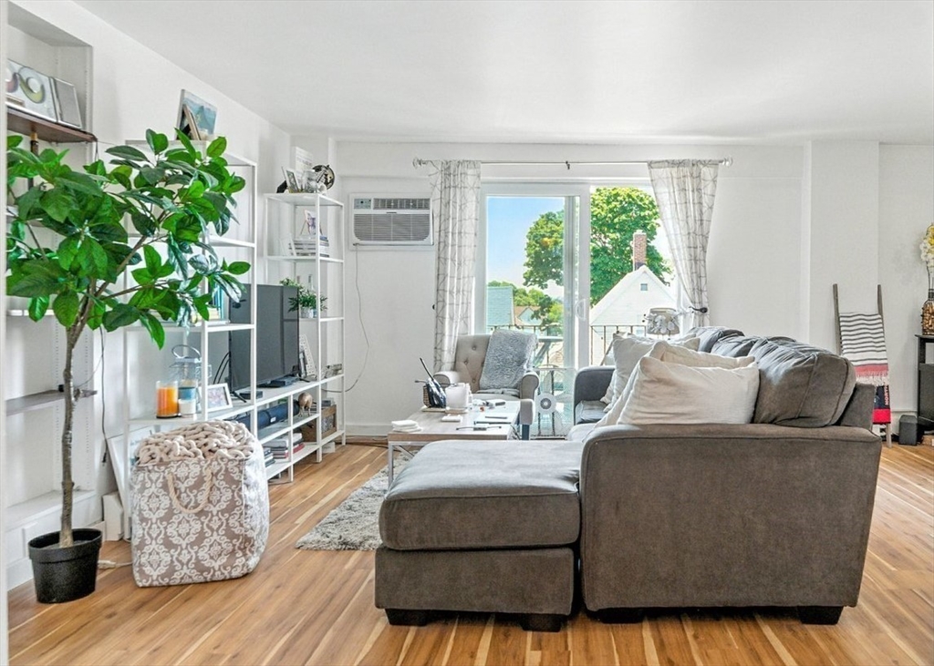 80 Main St # 20