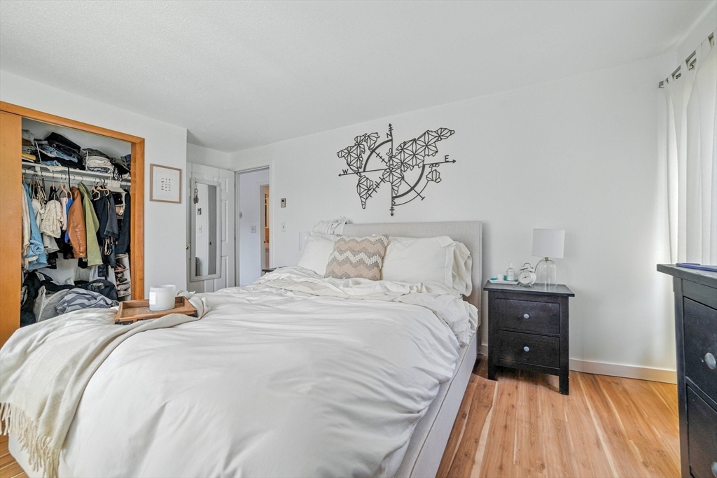 80 Main St # 20
