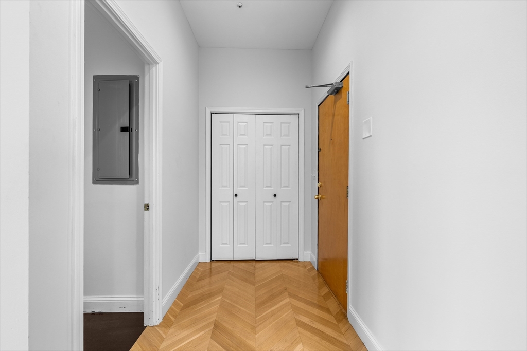 21 Linden St # 210