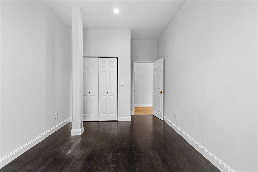 21 Linden St # 210