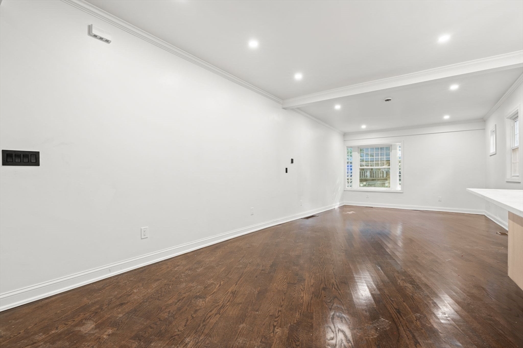 21 Greystone Rd # 2