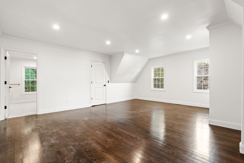 21 Greystone Rd # 2